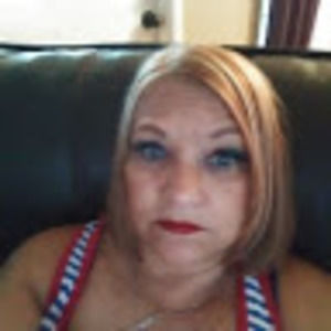 Meet your Posher, Angie